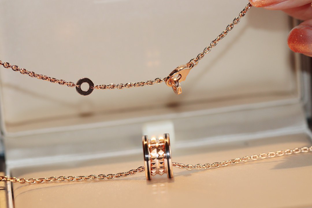 [Opulent Aurora]ZERO 1 ROCK PEDANT PINK GOLD BLACK NECKLACE