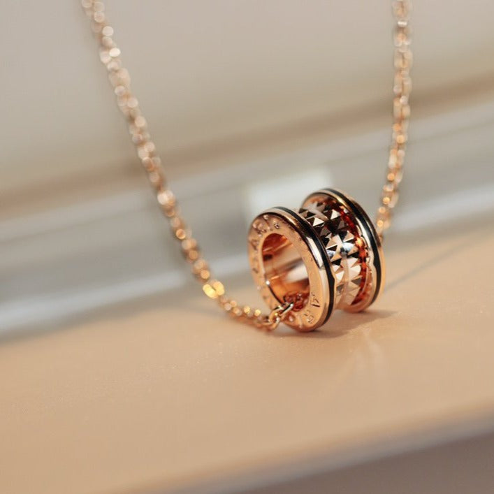 [Opulent Aurora]ZERO 1 ROCK PEDANT PINK GOLD BLACK NECKLACE