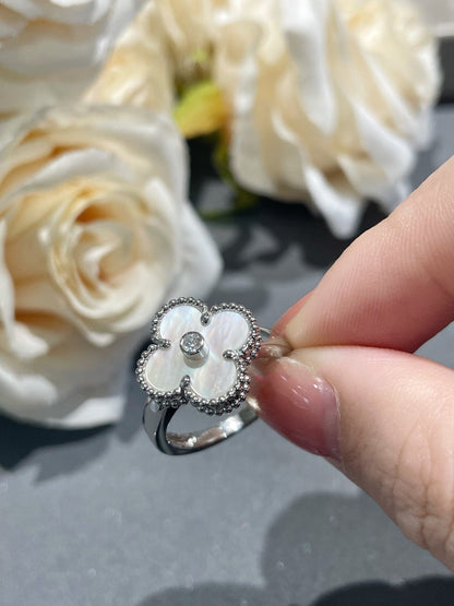 [Opulent Aurora]CLOVER SILVER MOP DIAMOND RING