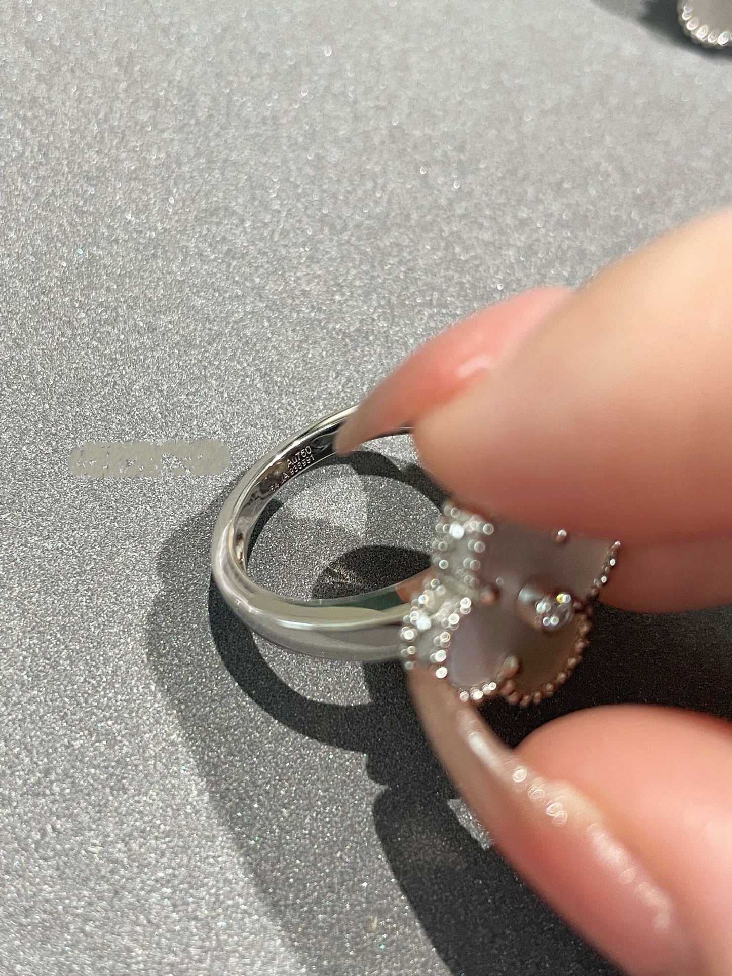 [Opulent Aurora]CLOVER SILVER MOP DIAMOND RING