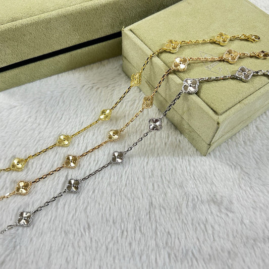 [Opulent Aurora]CLOVER 6 MOTIF DIAMOND BRACELET
