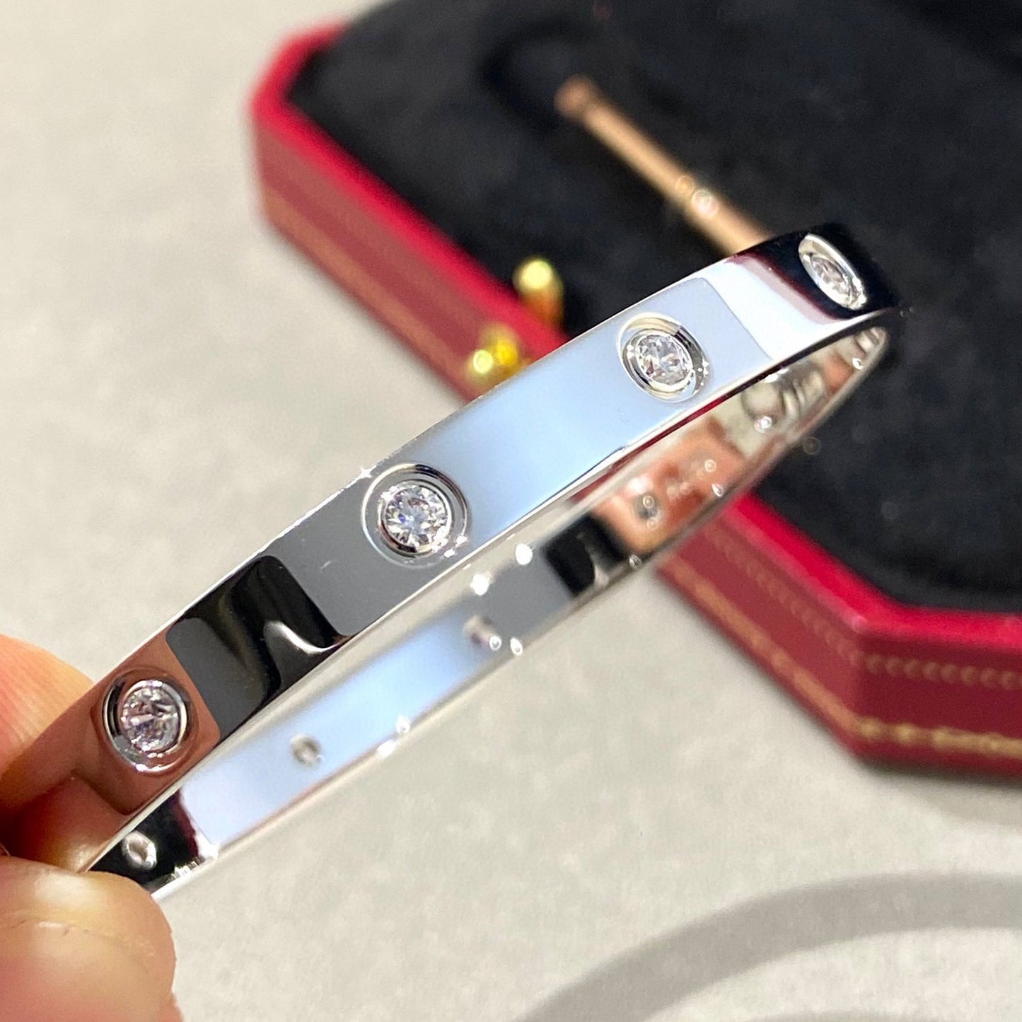 [Opulent Aurora]LOVE BRACELET 6.1MM 10 DIAMONDS