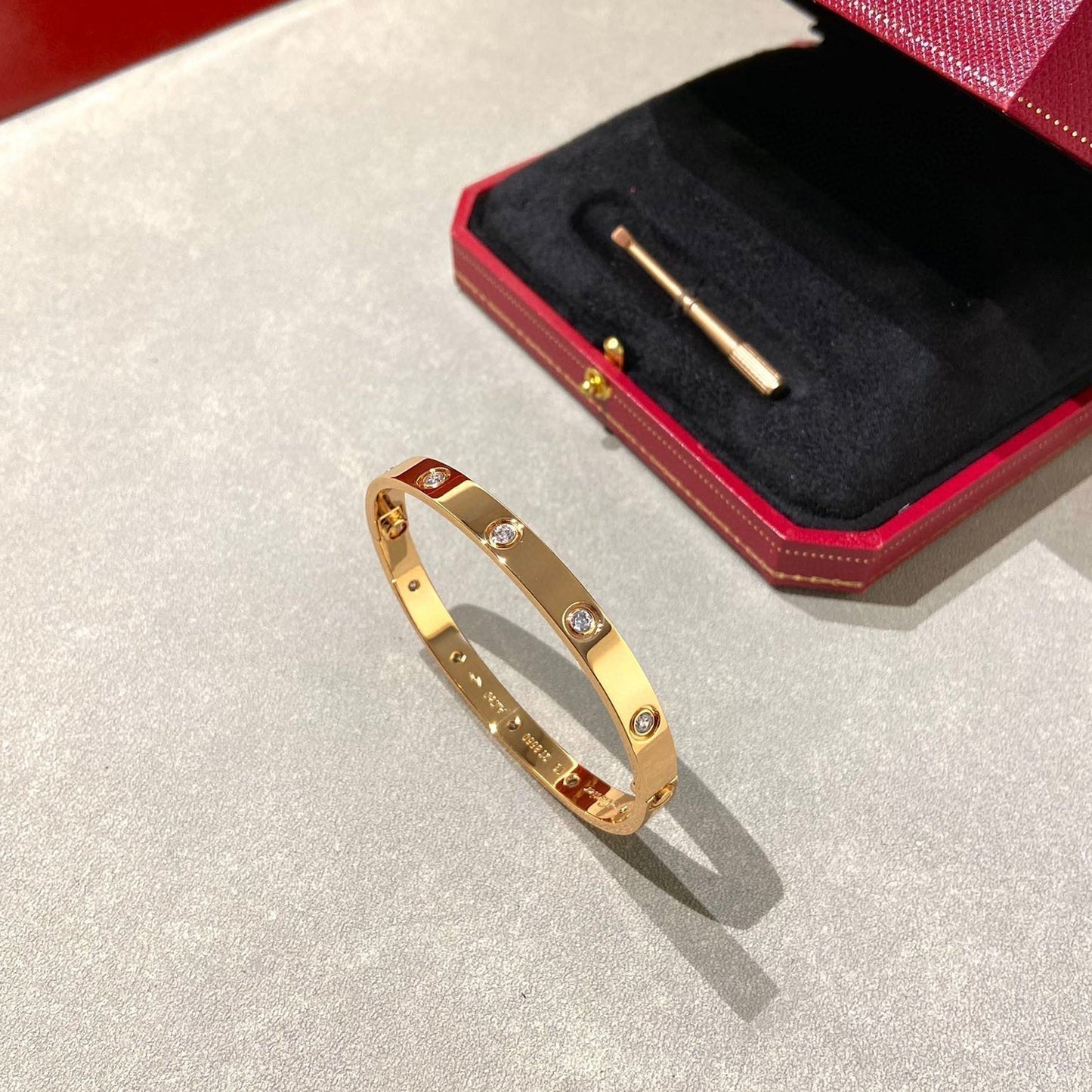 [Opulent Aurora]LOVE BRACELET 6.1MM 10 DIAMONDS