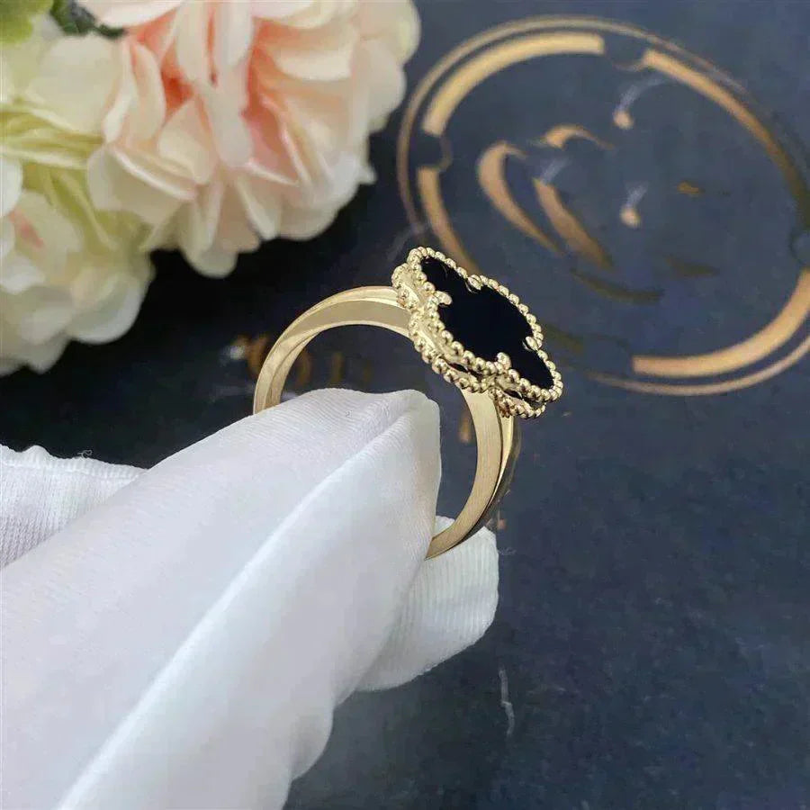 [Opulent Aurora]CLOVER ONYX RING